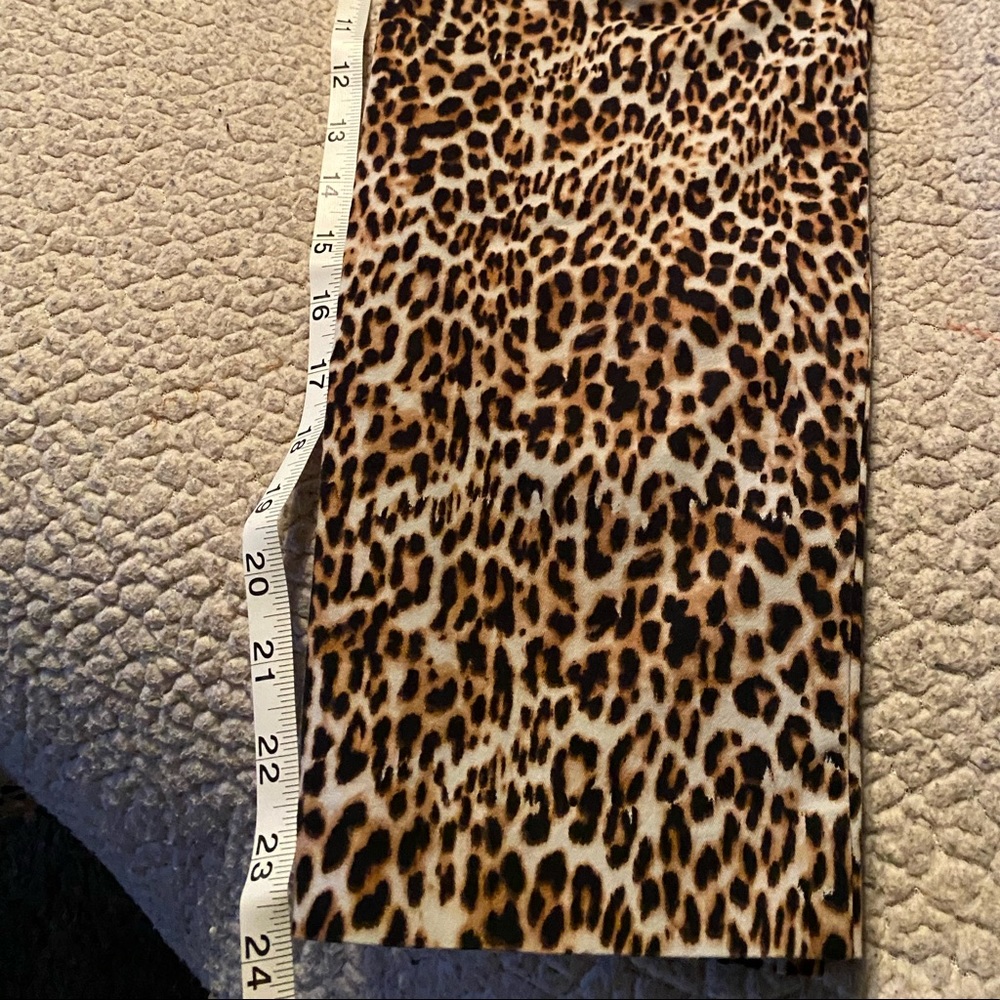 Worthington Animal print ankle pants